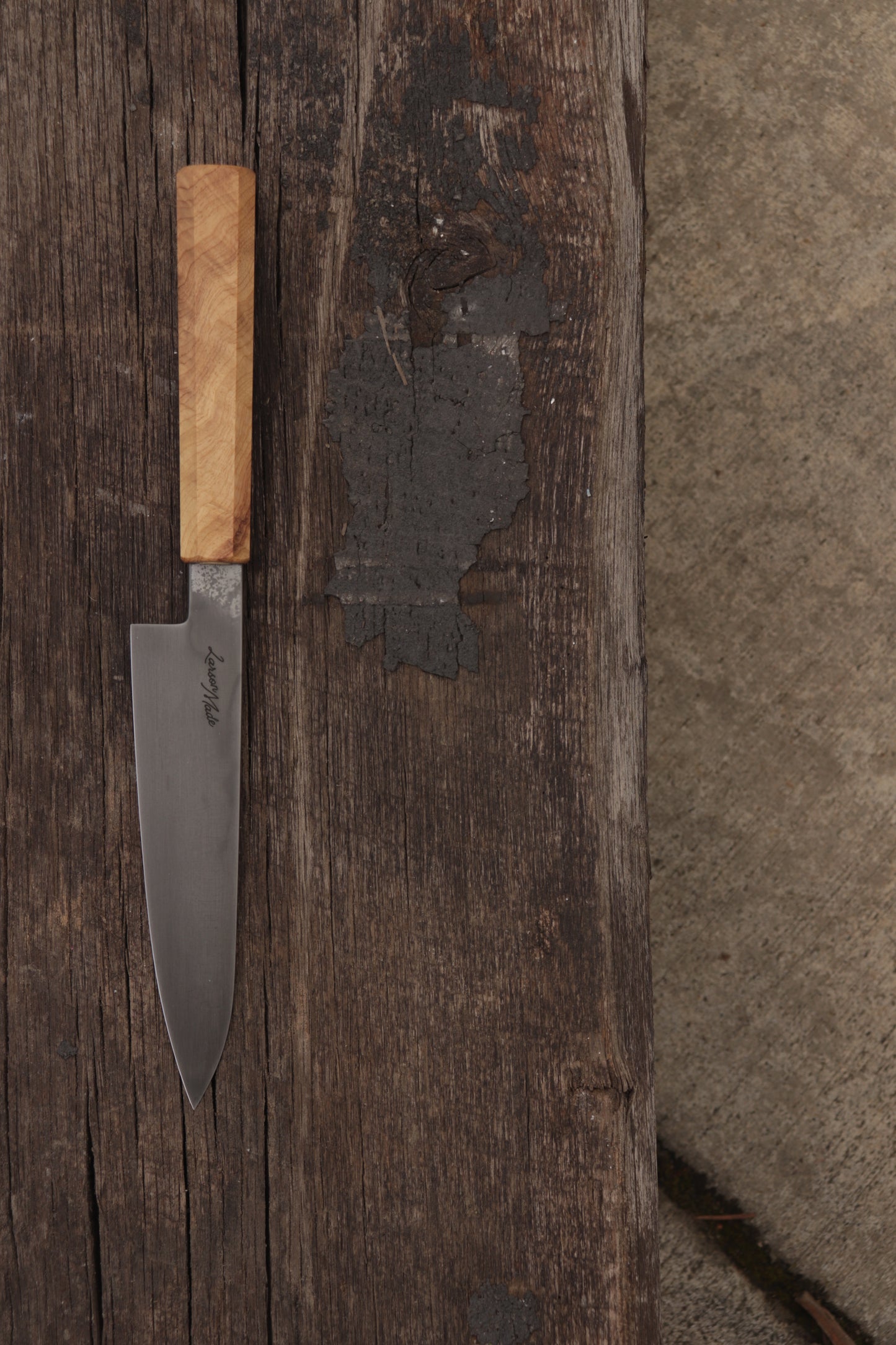 no.5 Petty Carbon
